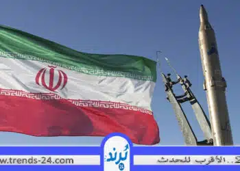 إيران تكشف عن “قاسم بصير”: صاروخ باليستي جديد بمدى 1200 كم